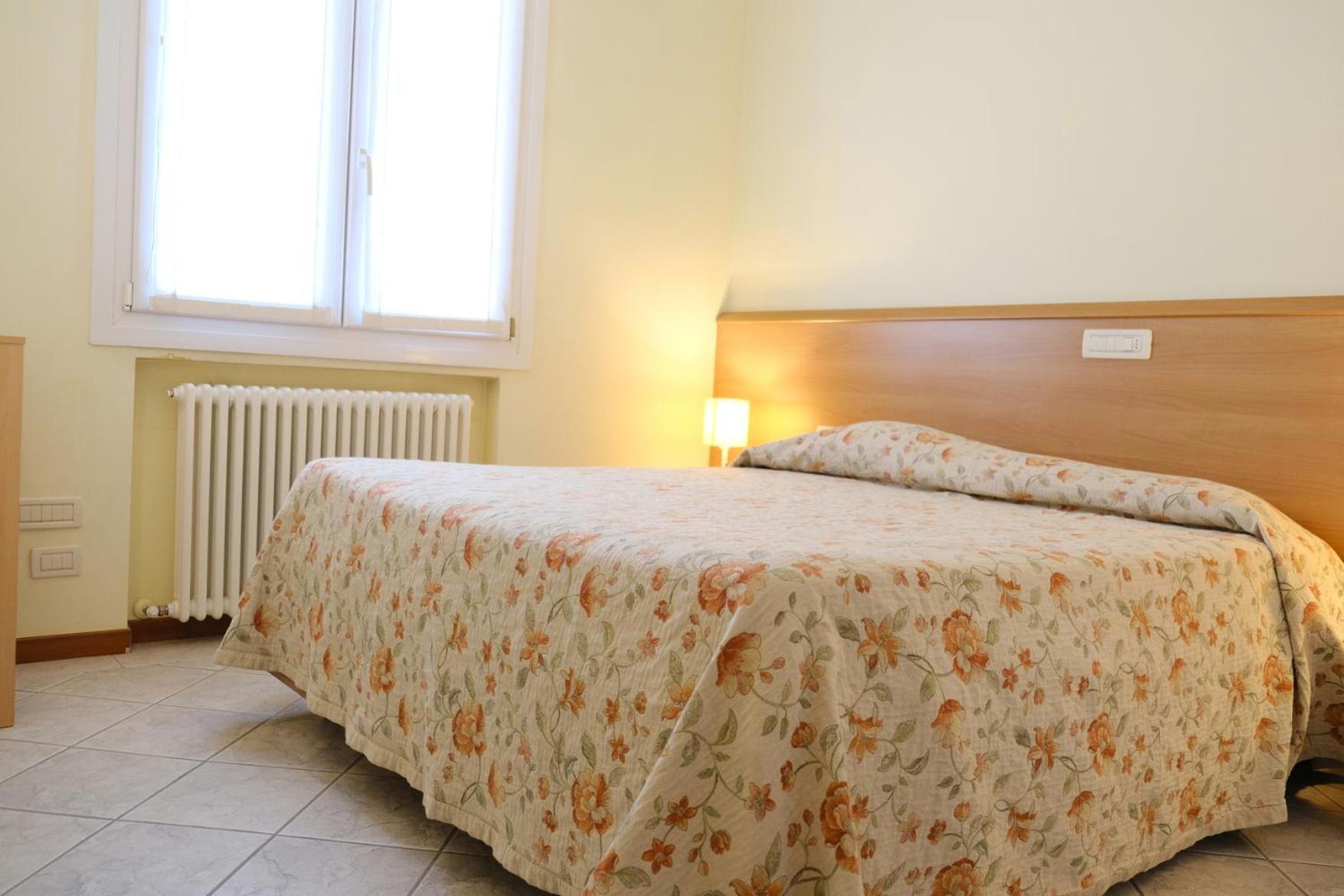Residenza Carracci Aparthotel Bolonha Exterior foto